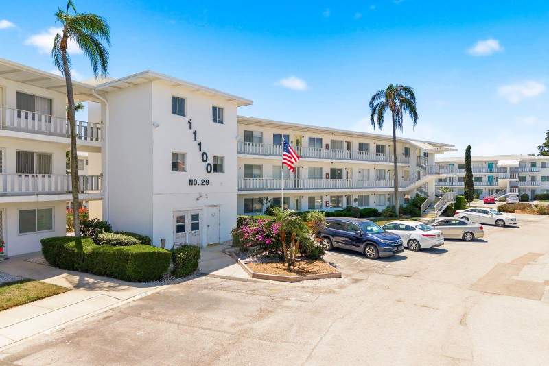 2 bedroom Condominium at 11100 86th Avenue #310, Seminole Garden Apts Co-Op, Seminole — photo 3