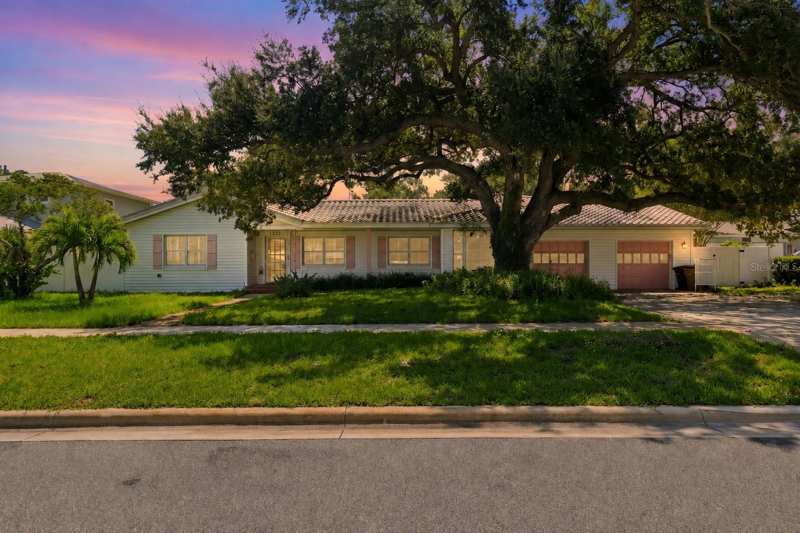 4 bedroom Single Family Residence at 1361 Pinellas Road, Belleair Estates, Clearwater — photo 1