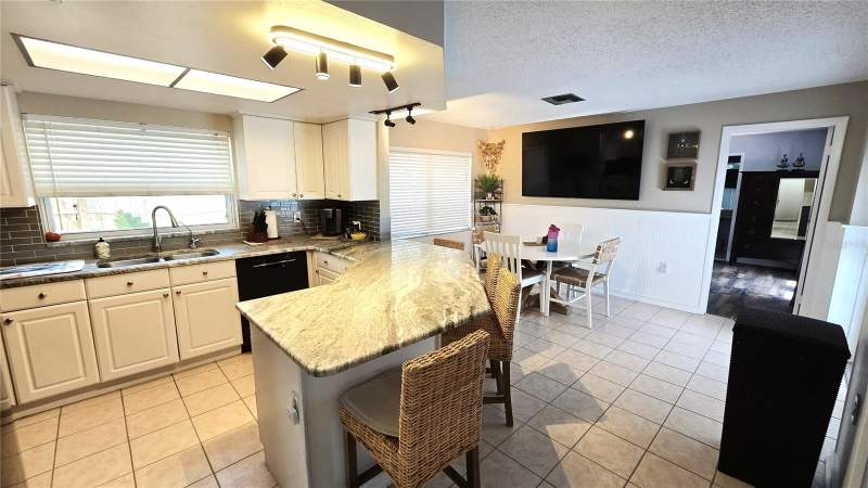 3 bedroom Single Family Residence at 3437 Dove Hollow Court, Dove Hollow-Unit I, Palm Harbor — photo 4