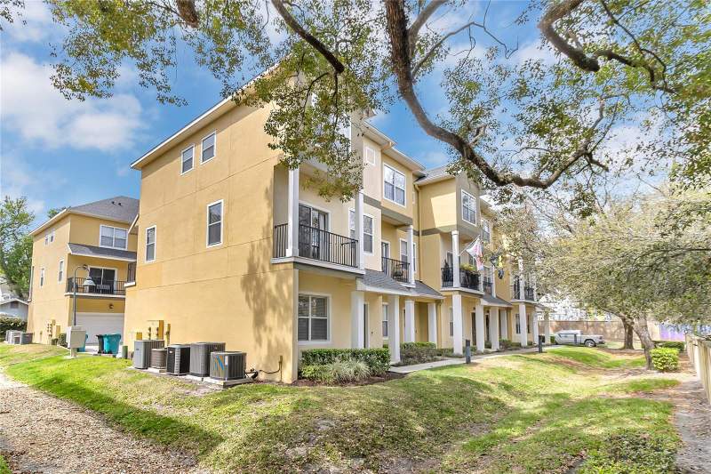 3 bedroom Condominium at 28 W Esther Street #E, Delaney Court, Orlando — photo 4