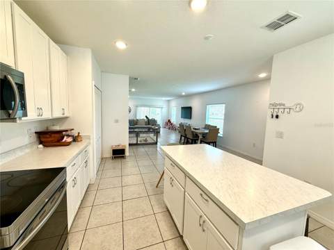 4910 Coral Castle Drive, Kissimmee FL - photo 10 of 37