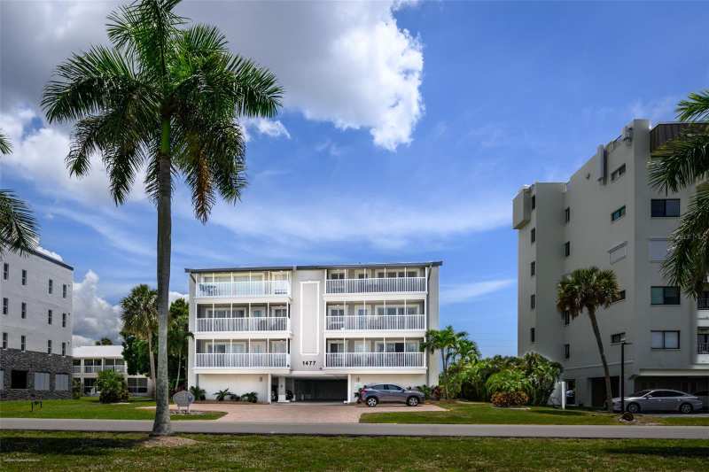 2 bedroom Condominium at 1477 Park Beach Circle #11, Park Beach Club, Punta Gorda — photo 1