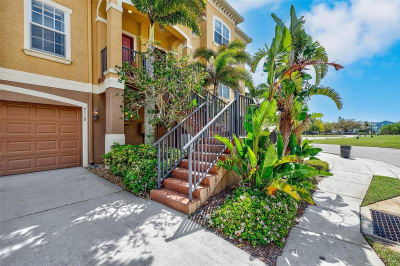 3 bedroom Townhouse at 6518 Sand Shore Lane, Reserve At Sea Forest, New Port Richey — photo 4