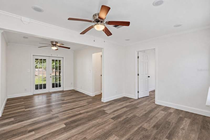 2 bedroom Single Family Residence at 5124 19th Street, Larrys Sub, St Petersburg — photo 4