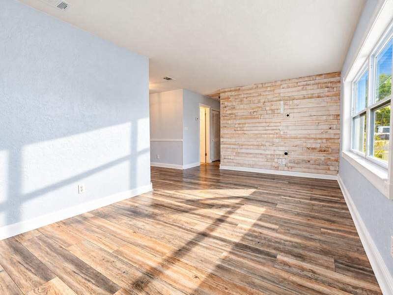 3 bedroom Single Family Residence at 5393 16th Avenue, Whites Lake, St Petersburg — photo 5