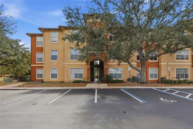 1 bedroom Condominium at 5518 Metrowest Boulevard #11-104, Palms Club Condo Bldg 11, Orlando — photo 1