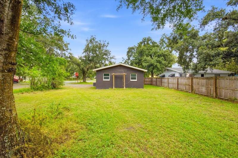 2 bedroom Single Family Residence at 1009 W Washington Street, Madison Park, Plant City — photo 3