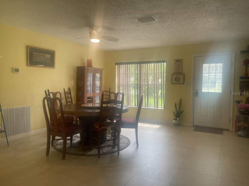 3 bedroom Single Family Residence at 331 Shore Drive, Oldsmar Country Club Estates Sec 3, Oldsmar — photo 3