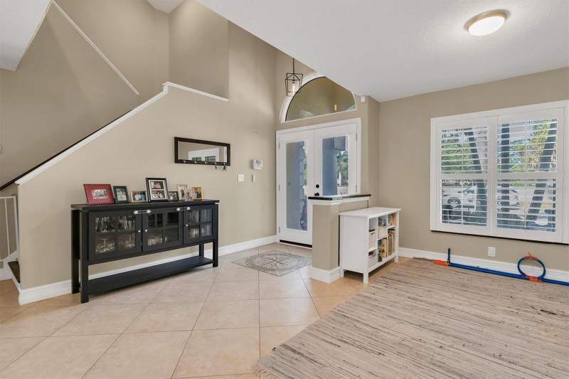 3 bedroom Single Family Residence at 906 Landmark Circle, Tierra Verde Landmark, Tierra Verde — photo 5