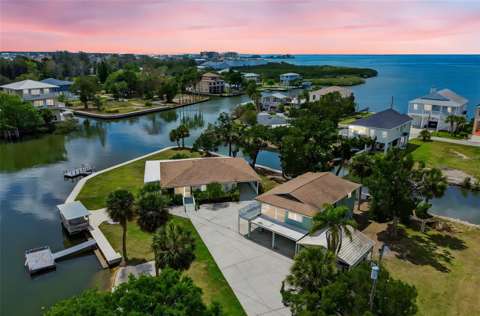 14539 Coffey Lane, waterfront for sale in Hudson
