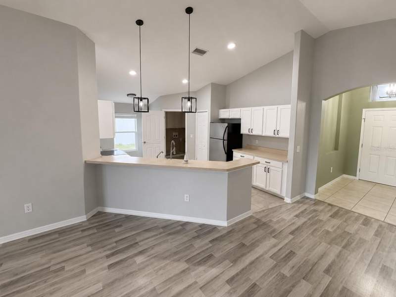 4 bedroom Single Family Residence at 2242 Colville Chase Drive, River Bend Phase 3B, Ruskin — photo 4