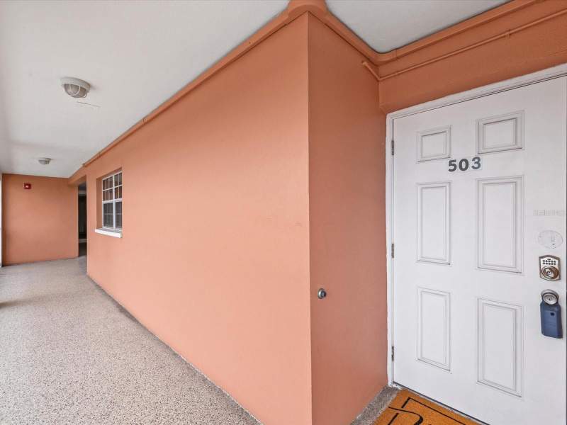 2 bedroom Condominium at 6800 20th Avenue #503, Crosswinds Colony One Condo, St Petersburg — photo 2