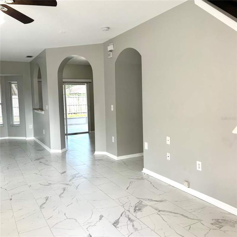 4 bedroom Single Family Residence at 504 Maple Pointe Drive, Parsons Pointe Ph 2 Unit A, Seffner — photo 5