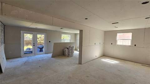 5519 Denver Street, St Petersburg FL - photo 10 of 58