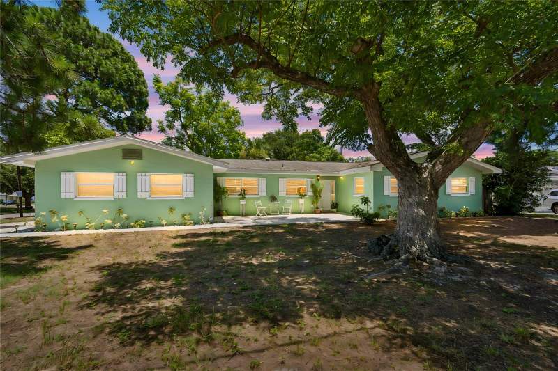 4 bedroom Single Family Residence at 1357 S EVERGREEN AVENUE, BROOKHILL, CLEARWATER — photo 1