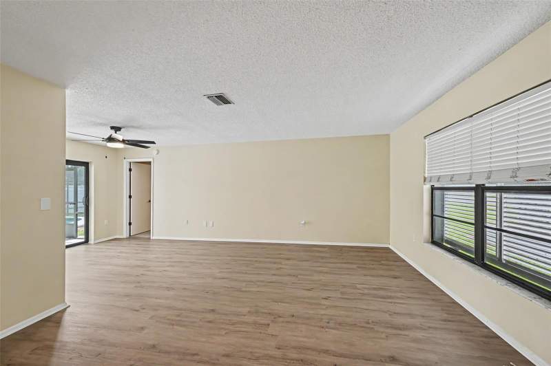 3 bedroom Single Family Residence at 3809 Kingston Boulevard, Gulf Gate East, Sarasota — photo 5