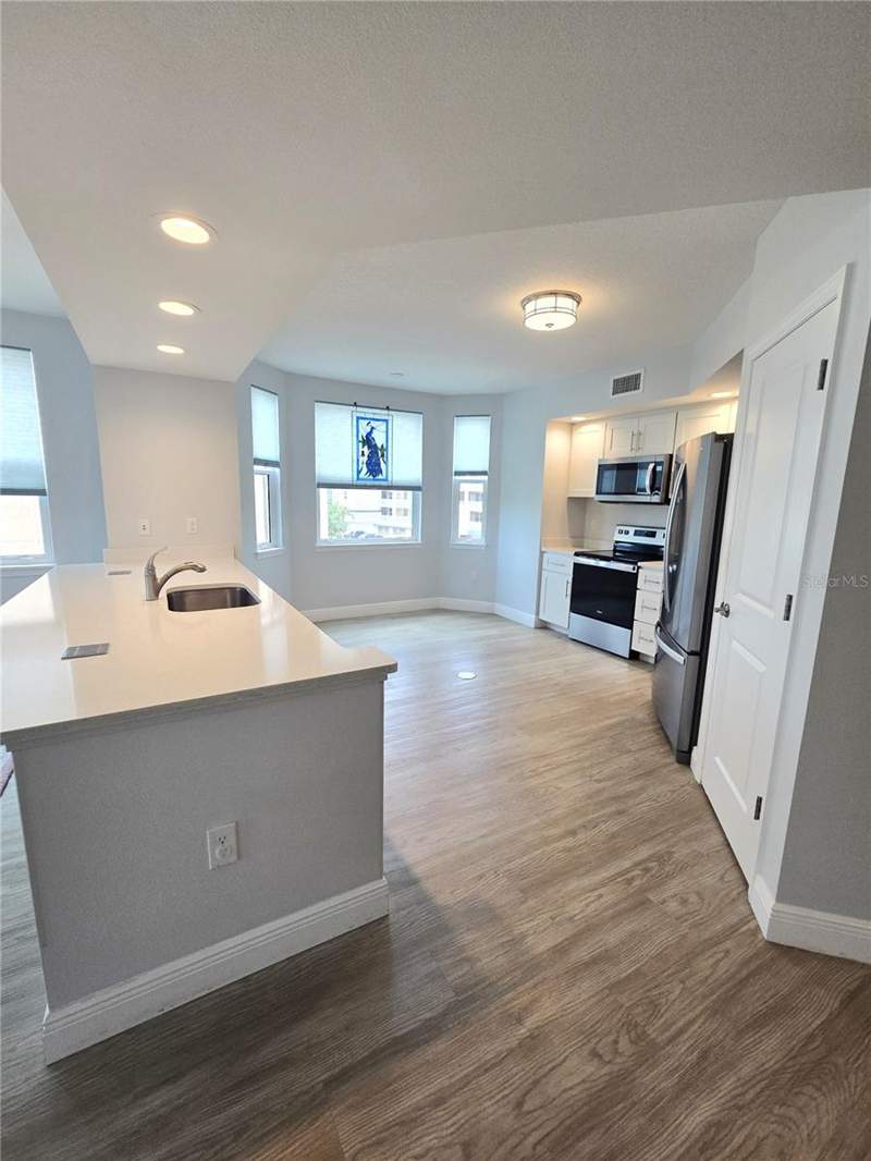 3 bedroom Condominium at 960 Starkey Road #9206, Golf Lake Condo Ix At East Bay, Largo — photo 5