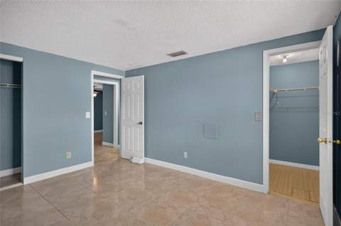 6711 Glen Forest Court, Tampa FL - photo 13 of 45