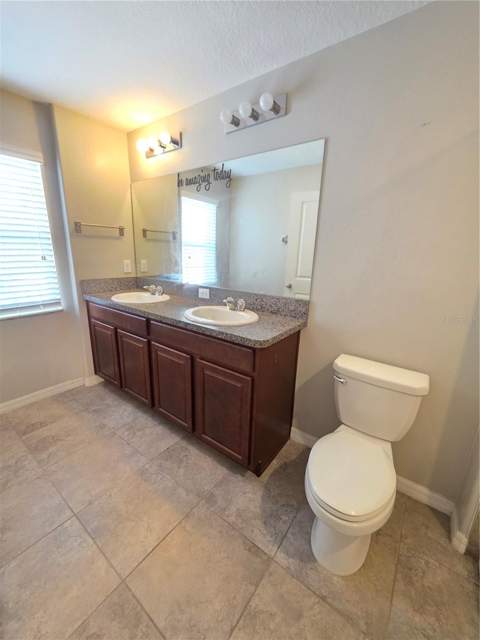 10676 Lake Montauk Drive, Riverview FL - photo 20 of 32