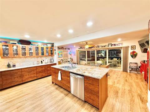 209 W Delaware Street, Tavares FL - photo 13 of 85
