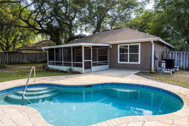 2 bedroom Single Family Residence at 4511 NW 35th Street, Capri, Gainesville — photo 2