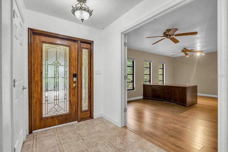 3 bedroom Single Family Residence at 21238 Hubbard Avenue, Port Charlotte Sec 27, Port Charlotte — photo 4