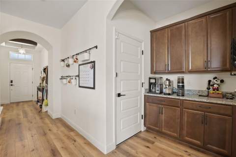 16082 Hampton Crossing Drive, Winter Garden FL - photo 16 of 60
