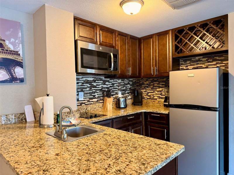2 bedroom Condo - Hotel at 6165 Carrier Drive #2203, Enclave At Orlando Ph 02, Orlando — photo 2