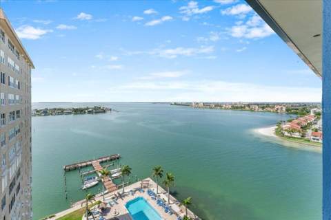 5220 Brittany Drive #1501, St Petersburg FL - photo 17 of 62
