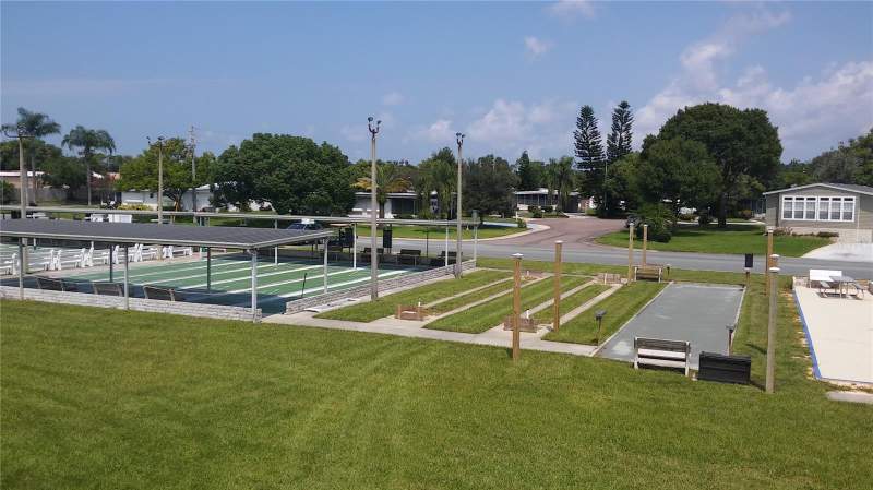 2 bedroom Mobile Home at 61 Harbor Way #22, Lake Tarpon Mobile Home Village, Palm Harbor — photo 2