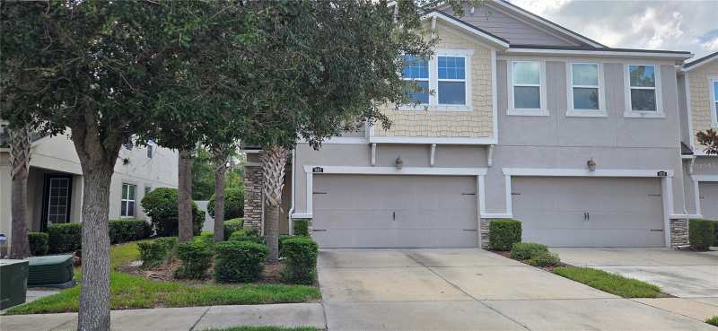 4 bedroom Townhouse at 10322 Holstein Edge Place, Boyette Park Ph 1/A 1/B 1/D, Riverview — photo 1
