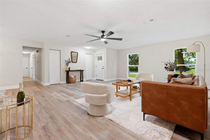 4 bedroom Single Family Residence at 4717 NW 31st Terrace, Northwood, Gainesville — photo 5