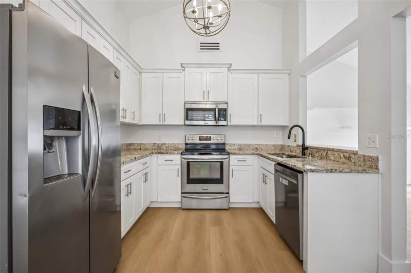 3 bedroom Single Family Residence at 2805 Northcote Drive, Lake St George-Unit Vii, Palm Harbor — photo 3