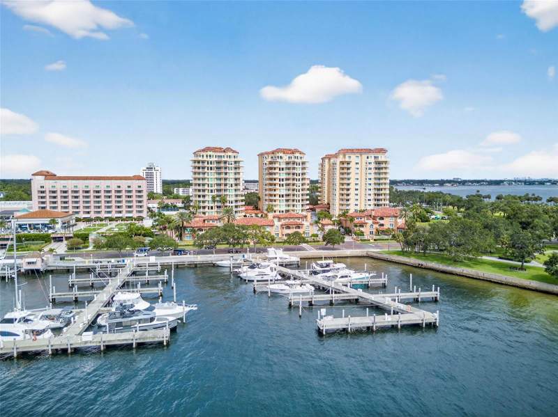 3 bedroom Condominium at 555 5th Avenue #521, Vinoy Place Condo, St Petersburg — photo 2