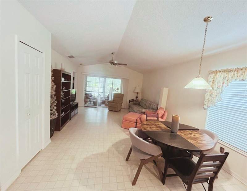 2 bedroom Single Family Residence at 25119 Cranes Roost Circle, Plantation At Leesburg Golfview, Leesburg — photo 5