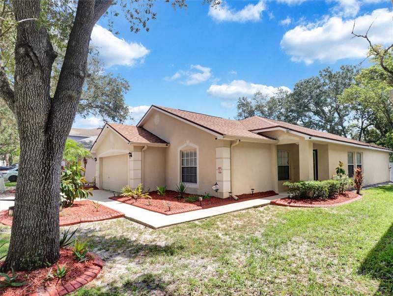 3 bedroom Single Family Residence at 7515 Terrace River Drive, Terrace River Ph 1, Temple Terrace — photo 3
