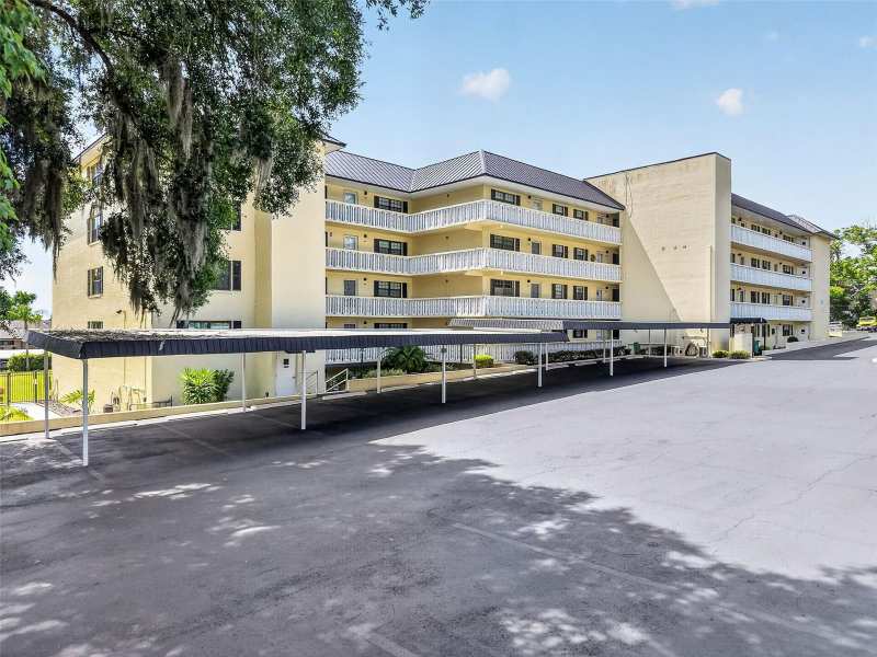 2 bedroom Condominium at 101 N Grandview Street #1, Mount Dora Southern Oaks Condo, Mount Dora — photo 1