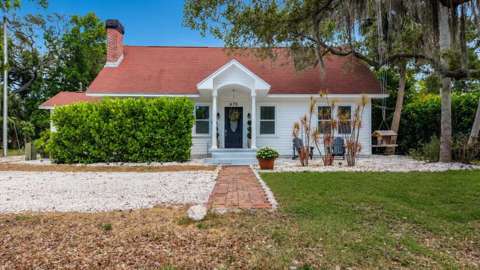 675 S Vincent Street, home for sale in Crystal Beach 34681
