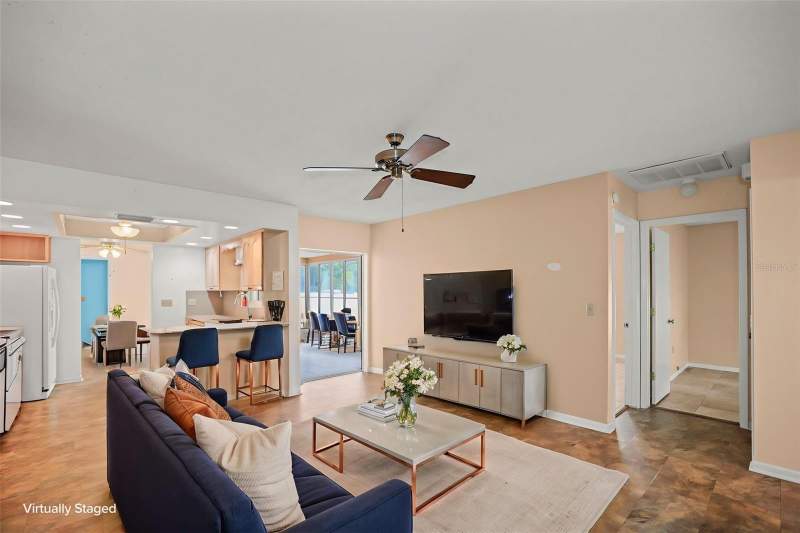 3 bedroom Single Family Residence at 1112 40th Ave NE, North East Park Shores, St Petersburg — photo 4