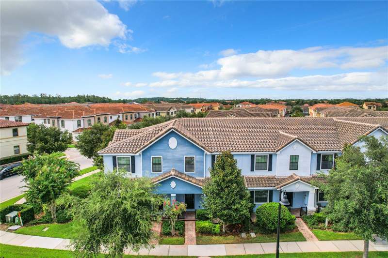 3 bedroom Townhouse at 10059 Eagle Creek Center Boulevard, Eagle Crk Village L Ph 1, Orlando — photo 3
