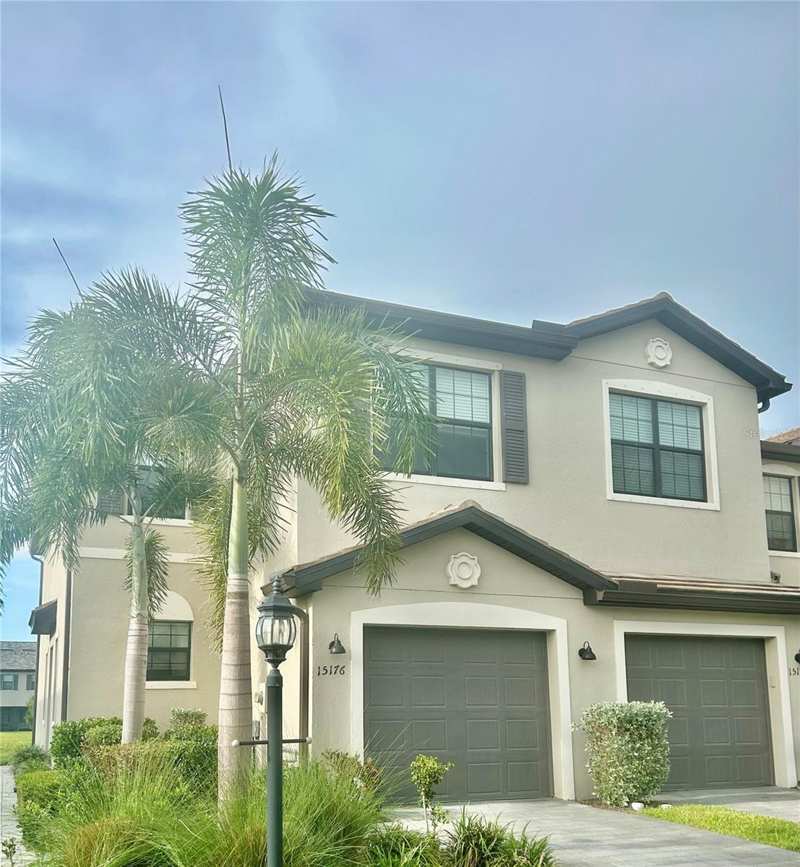 3 bedroom Townhouse at 15176 Sunny Day Drive, Lorraine Lakes Ph Iia, Bradenton — photo 1