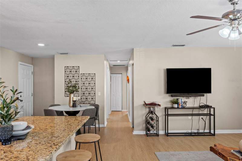 3 bedroom Single Family Residence at 7610 S SHERRILL STREET, PORT TAMPA CITY MAP, TAMPA — photo 2
