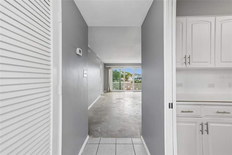 2 bedroom Condominium at 1365 N Snell Isle Boulevard #2E, Brightwaters Tower Of Snell Isle, St Petersburg — photo 4