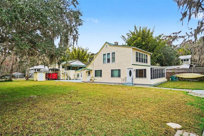 4 bedroom Single Family Residence at 55316 Claire Street, Astor, Astor — photo 2