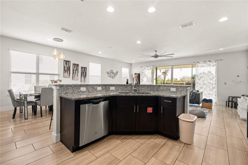 6 bedroom Single Family Residence at 1113 Castle Pines Court, Reunion West Village 03A, Reunion — photo 5