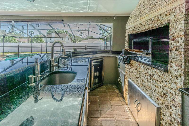 4 bedroom Single Family Residence at 6728 Ranger Drive, Bay Port Colony Ph III Un 1, Tampa — photo 4