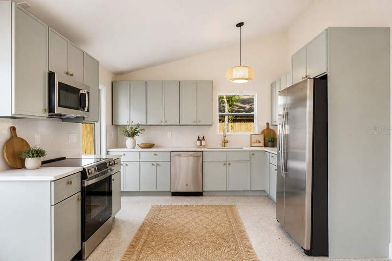 3 bedroom Single Family Residence at 419 64th Avenue, Hughes Forrest Bluff Rep, St Petersburg — photo 3