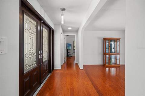 940 Rolling Hills Drive, Palm Harbor FL - photo 7 of 60