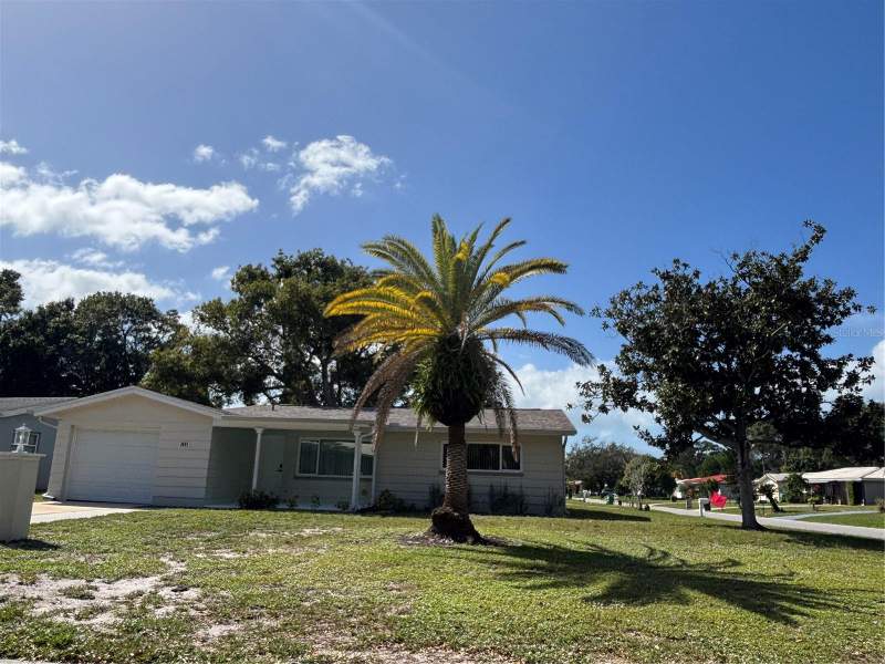 2 bedroom Single Family Residence at 2069 Shadow Lane, Greenbriar, Clearwater — photo 2