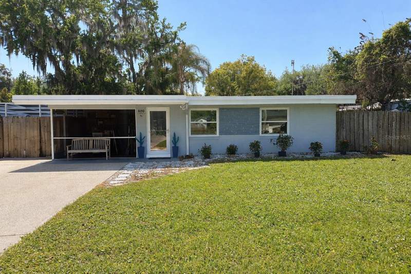 2 bedroom Single Family Residence at 8150 Spring Drive, Sun Eden, Yalaha — photo 1
